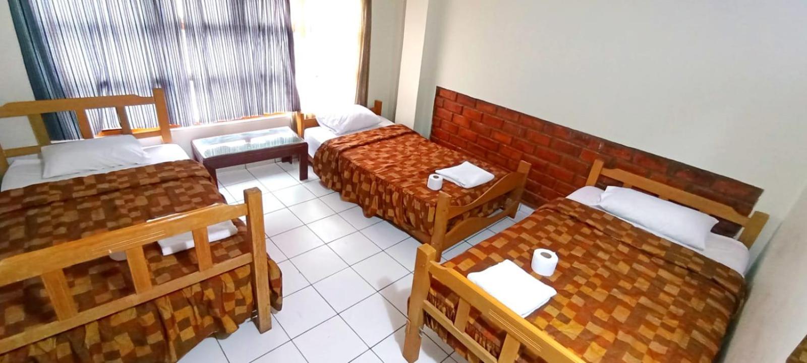 Andes Hostel Huaraz  Exterior photo